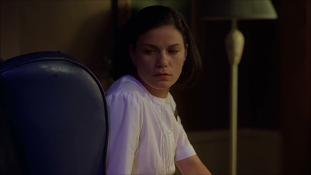 Where the money is 2000 Carol meets Heney scene