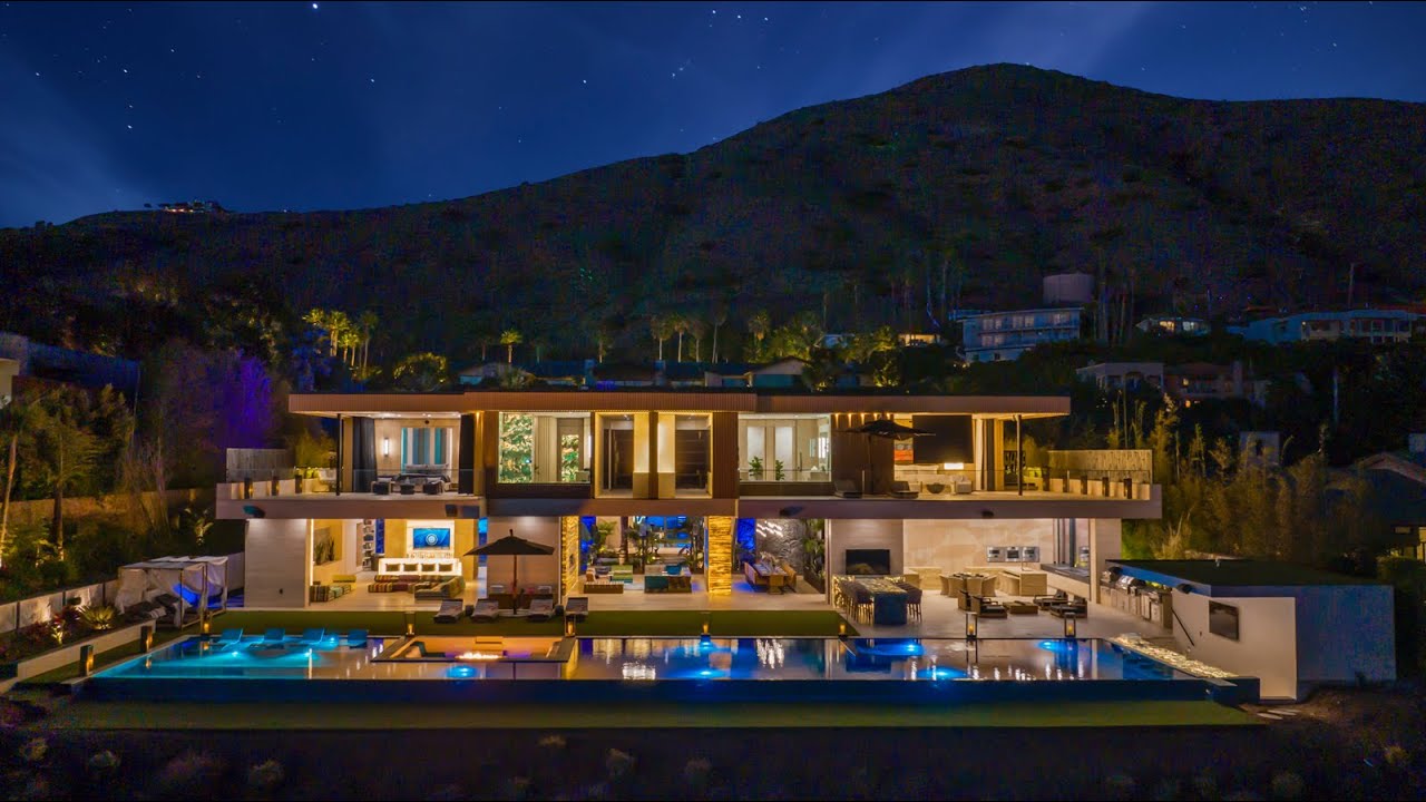 Malibu's greatest luxury beach home