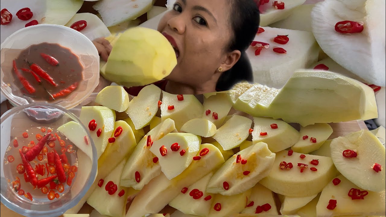 ASMR MASSIVE SOUR GREEN MANGO WITH SPICY VINEGAR & GINAMOS MUKBANG