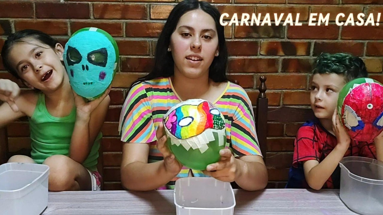 CARNAVAL EM CASA! 🎉 DIY Máscaras com Material Reciclável | Kola - Cola Kids