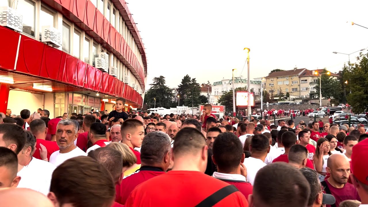 Kakav spektakl se sprema na Marakani: Navijači Zvezde blokirali Autokomandu, nema gde igla da padne!