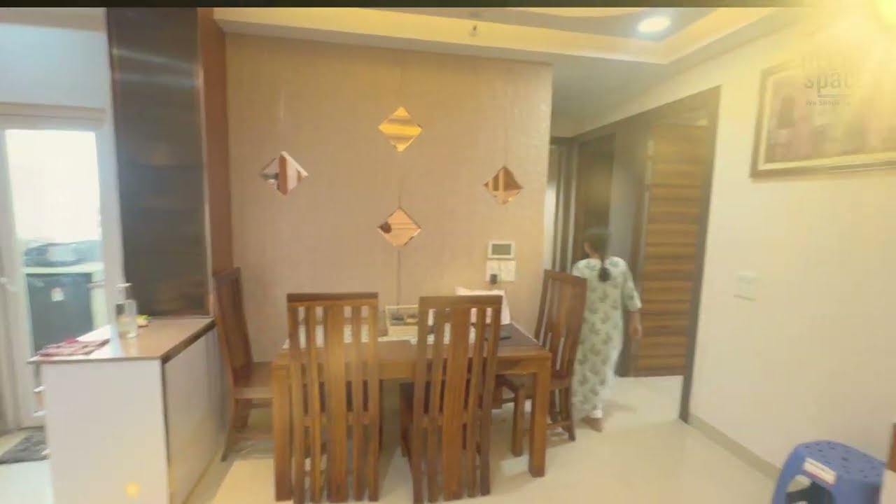 Elegant Interiors by Decor Space: Transforming Samridhi Luxuriya Avenue Apartments, Noida,Sector-150