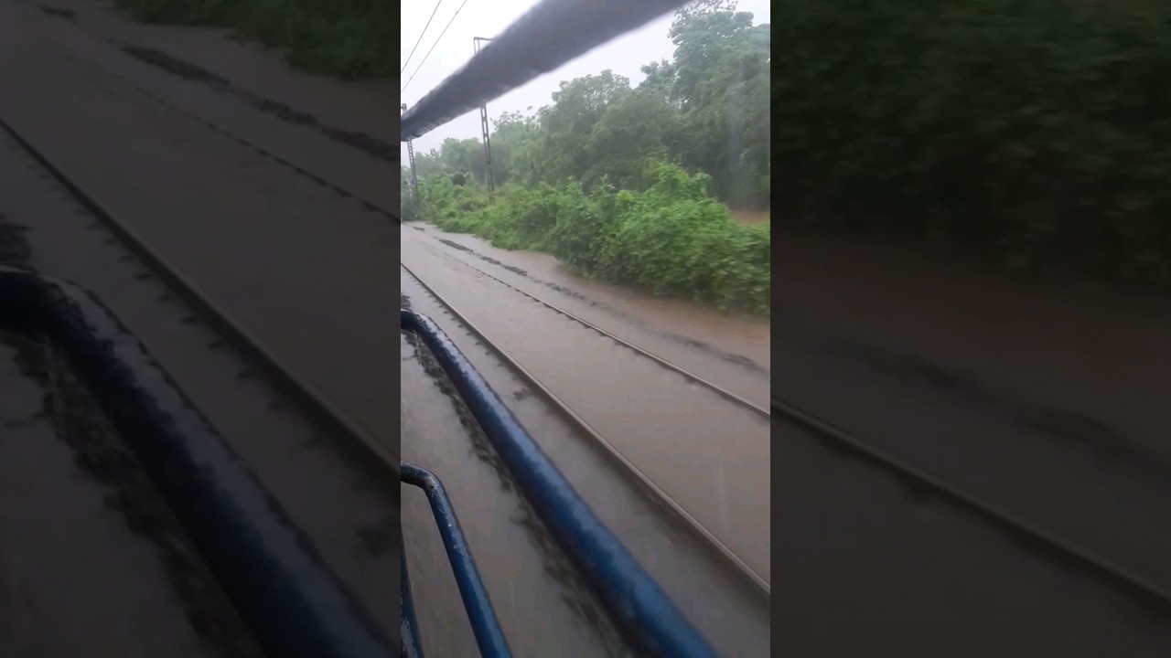 Waterlogging in Mumbai local train's Track | Badlapur Mumbai | 