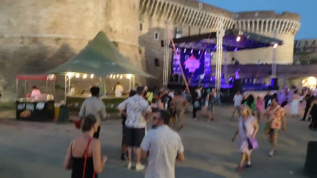 Senigallia , Summer Jamboree 2024 , Passeggiata tra gli stand della Rocca Roveresca , Marche Italy