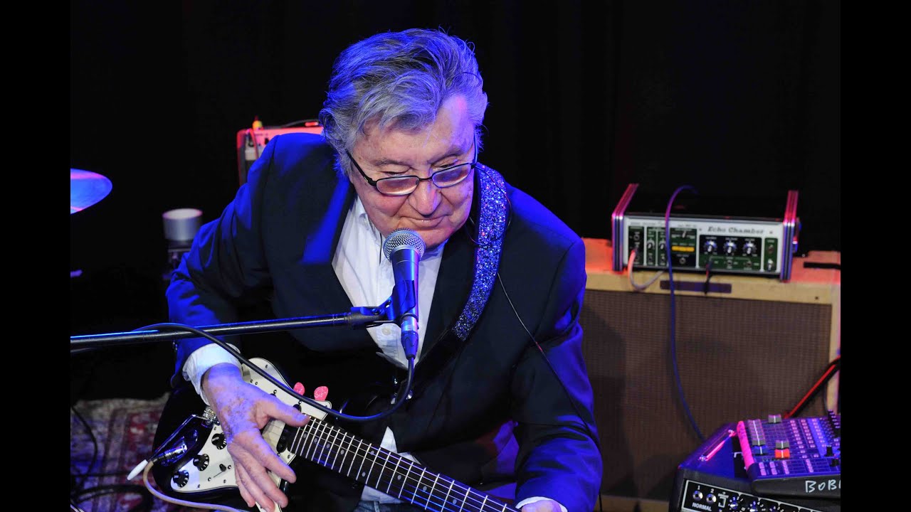 BOBBY SOLO cantante e chitarrista strepitoso live con country, blues, rock’n’roll al Barone Rosso
