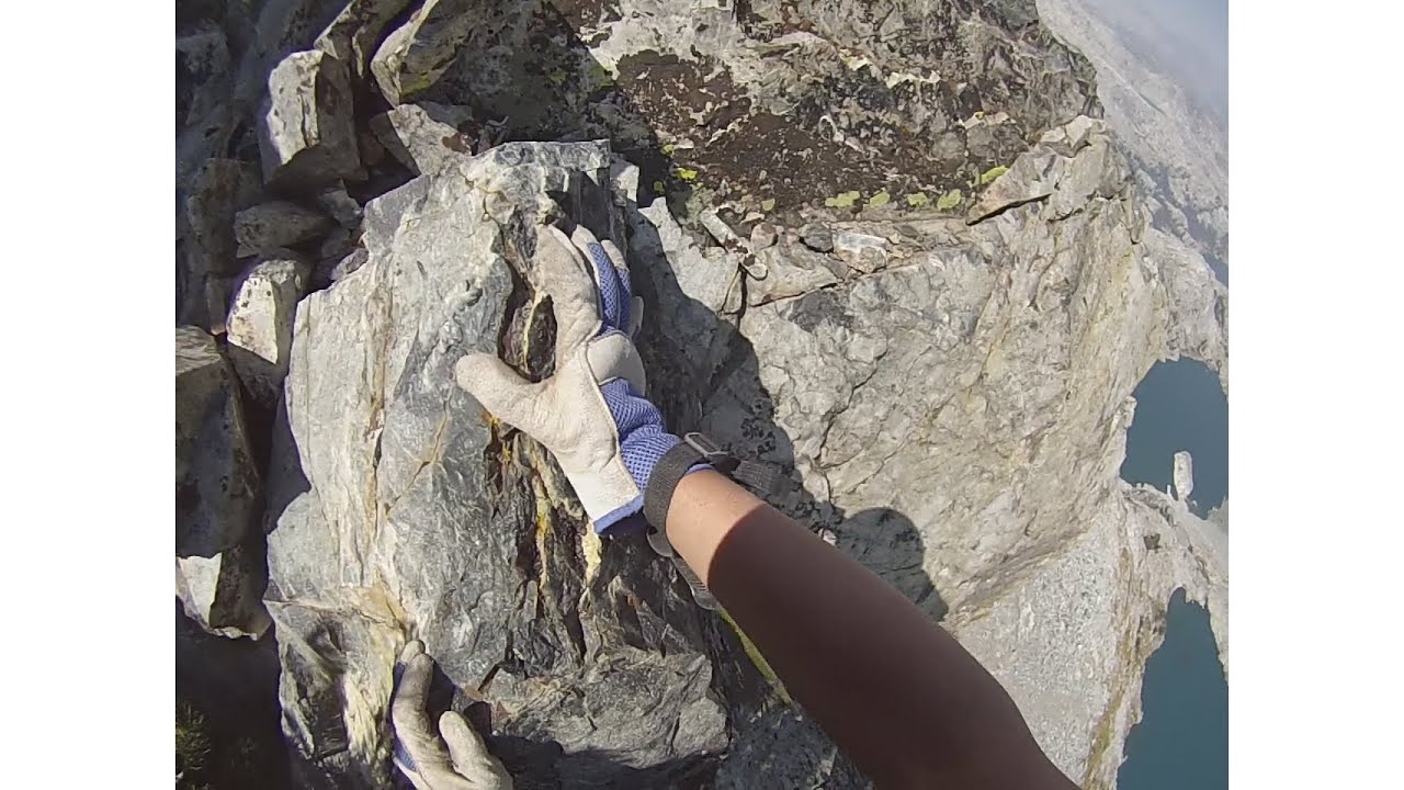 Climbing Clyde Minaret
