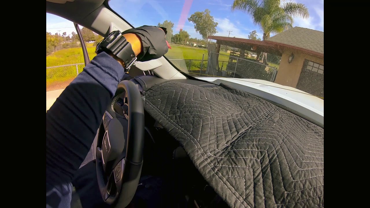 2018 GMC DENALI Windshield replacement