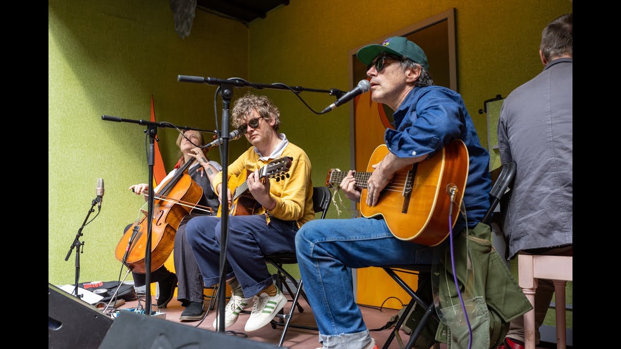 Gruff Rhys & Bill Ryder-Jones perform Yuki Saito's "Why" for Best Fit's secret sessions