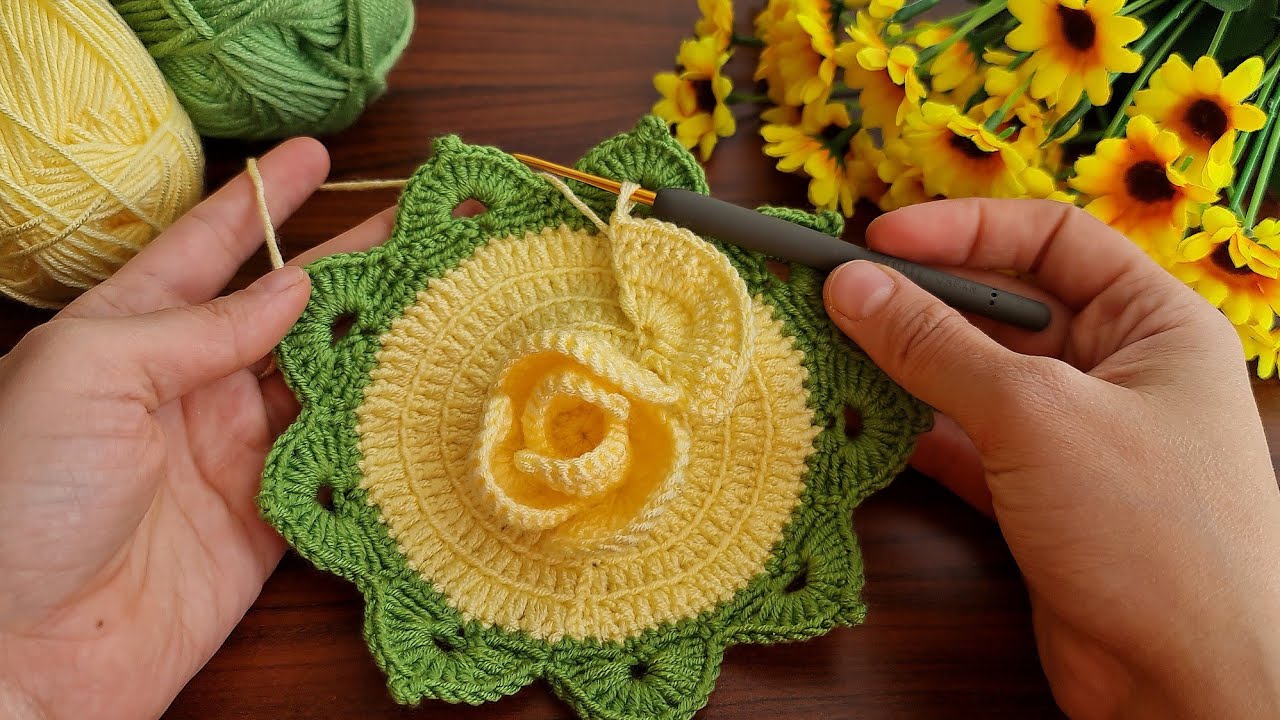 Wow Amazing💯👌Very easy crochet rose flower motif making for beginners🌷🌷🌷