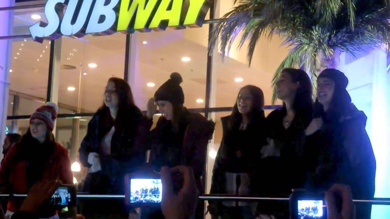Cimorelli singing 