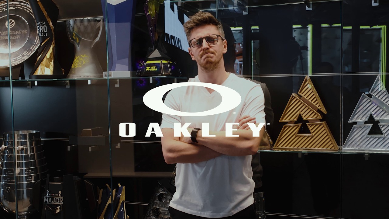 Clarity, focus & vision | apEX x @Oakley