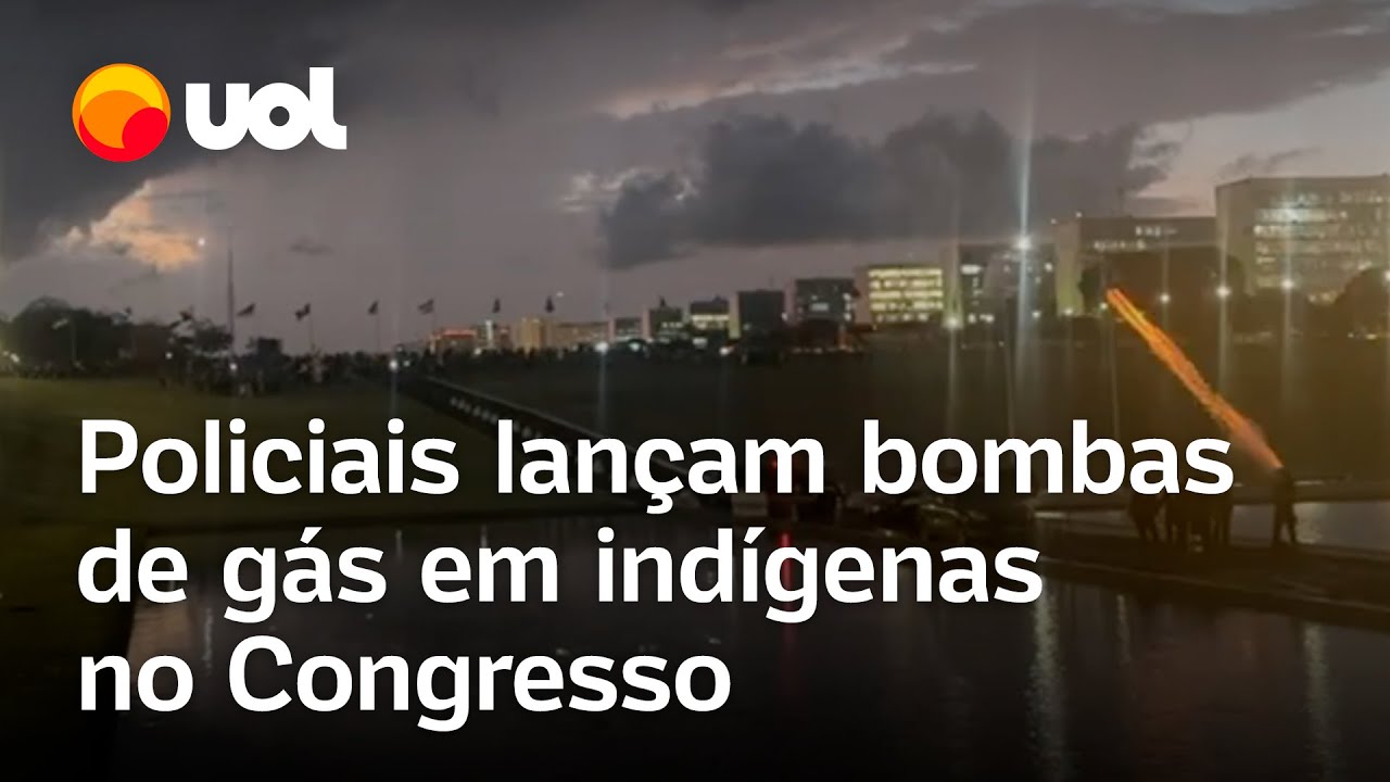 Policiais do Congresso jogam bombas de gás em indígenas; assessoria fala em tentativa de invasão