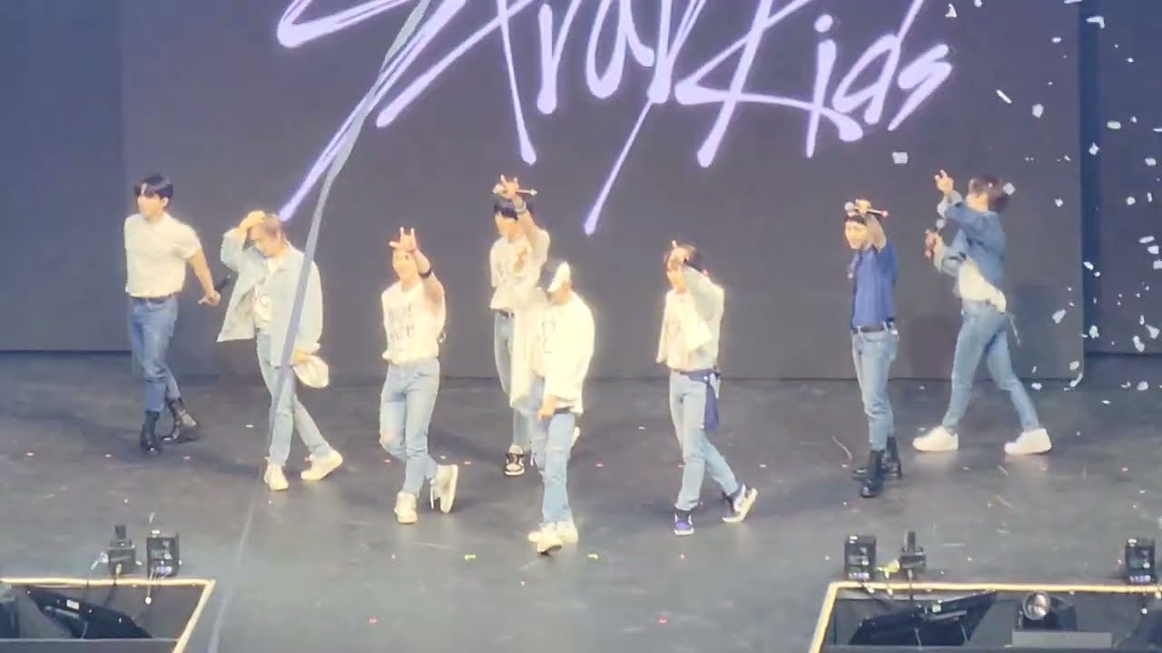 STRAY KIDS Bench Fan Meet Manila 230120 | CASE 143
