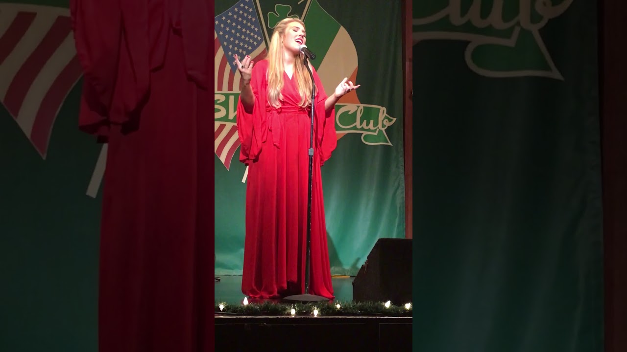 Chloe Agnew at the Shamrock Club, Columbus, OH 12/19/17