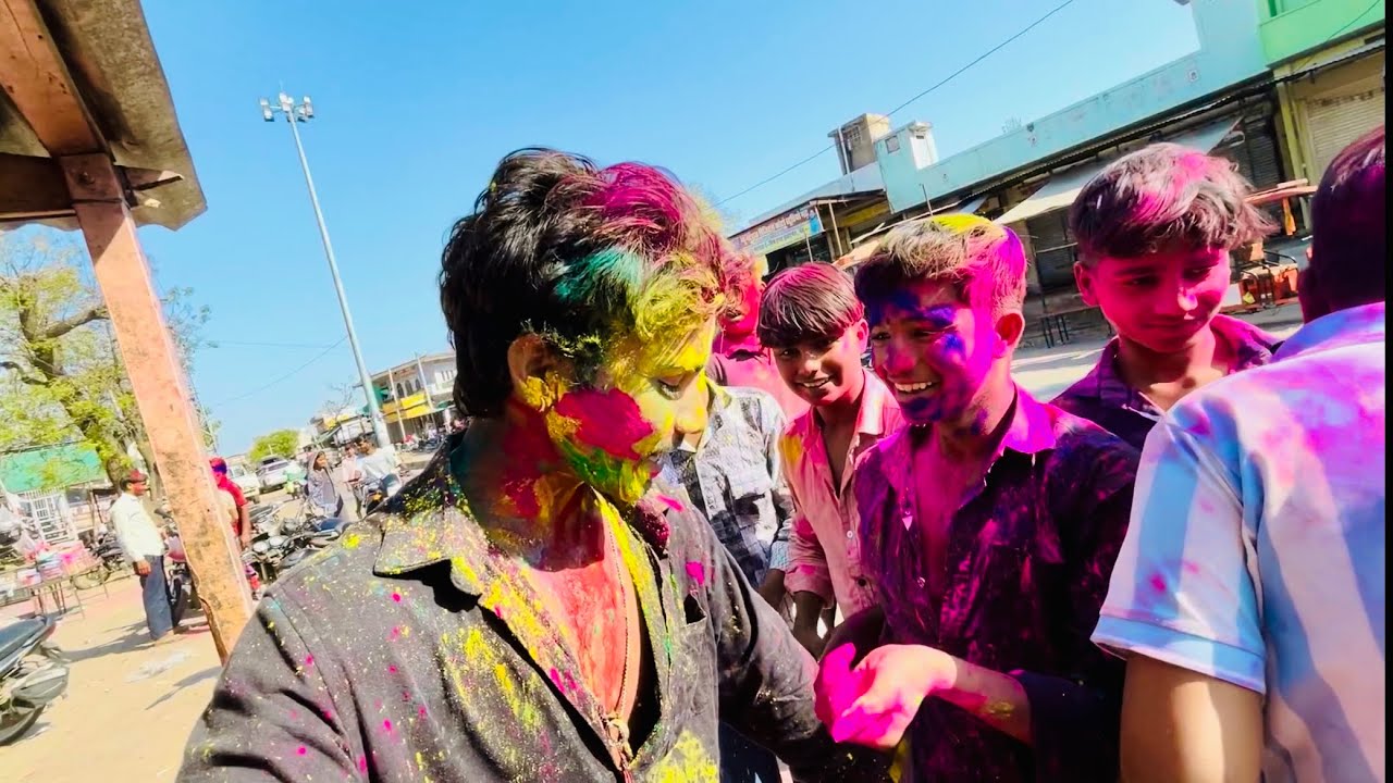 “Holi 2026 Vlog Part-1 🎉 Friends Ke Saath Masti Aur Holi Market Ki Raunak!”