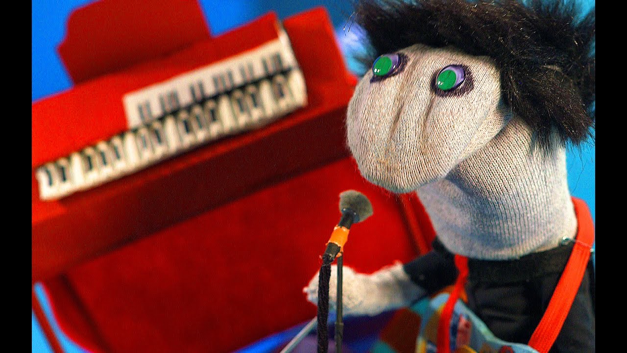 Green Day - Basket Case (Sock Puppet Parody)