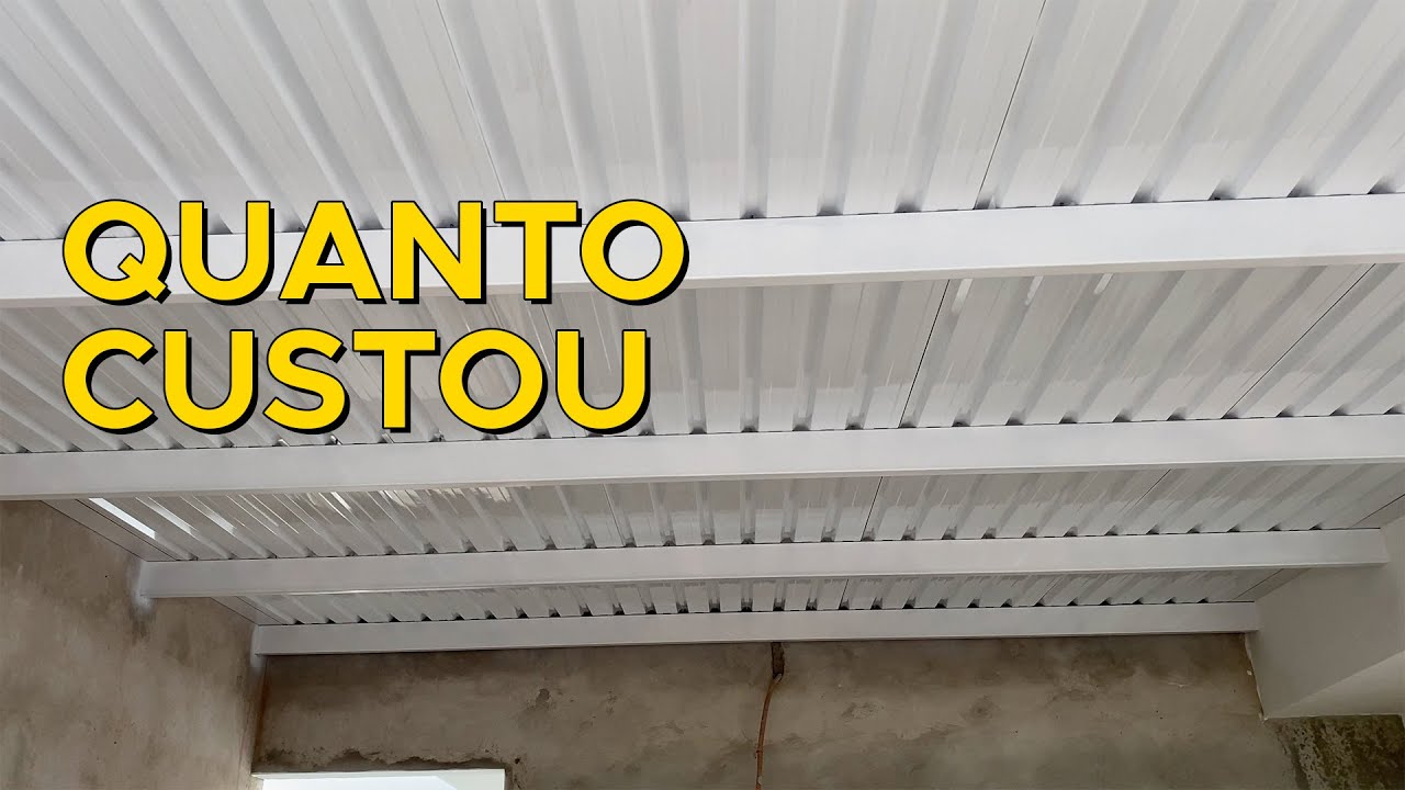 Garagem barata com telha sanduíche e estrutura metálica