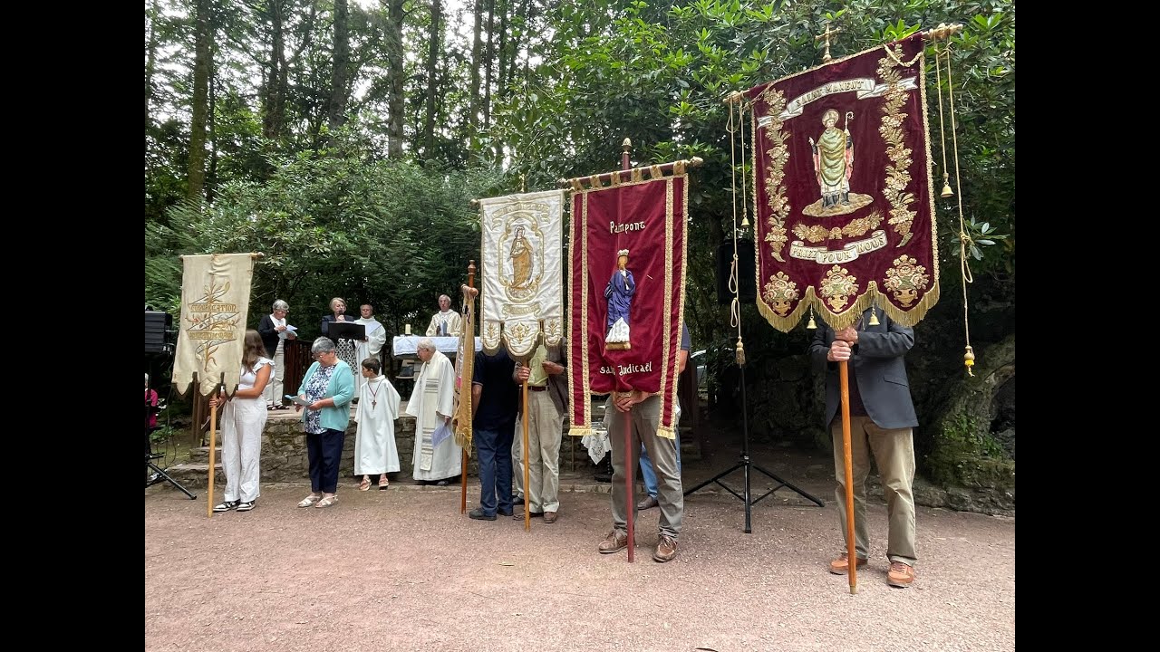 VIDEO Messe de l'Assomption jeudi 15 août 2024 à la grotte Notre Dame de Paimpont