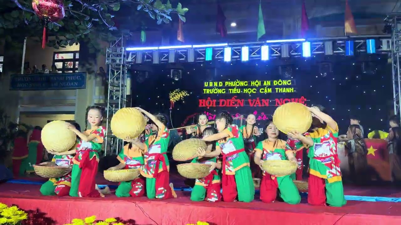 Vũ khúc làng chài - lớp 3/2