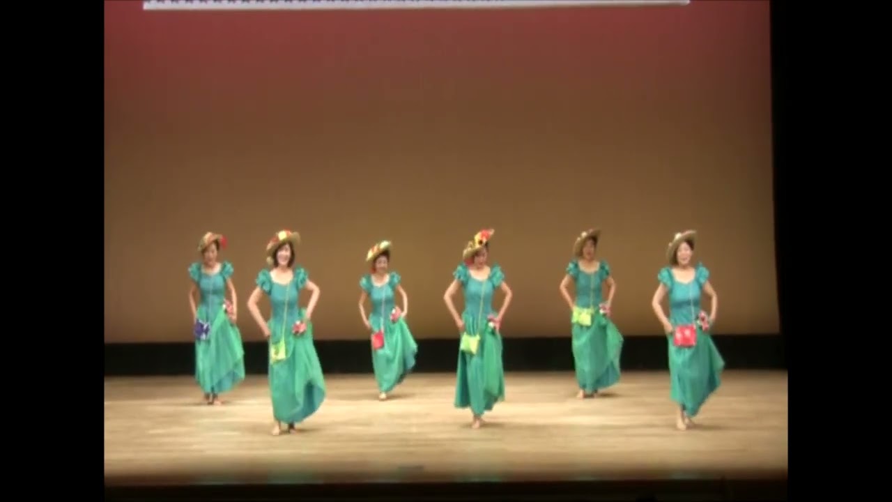 フラ「恋のバカンス」唄と踊りの祭典（佐藤政子）