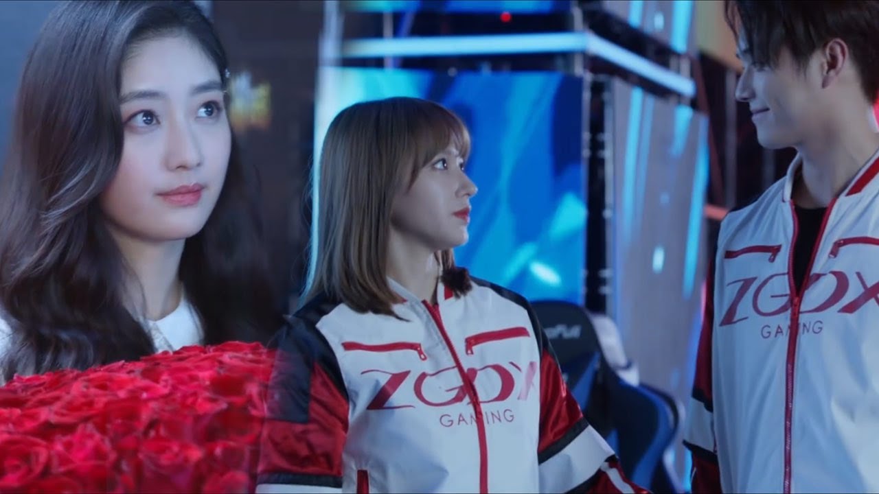 💘前女友找上門送霸總玫瑰，灰姑娘坐不住了，吃醋質問霸總！ #你微笑时很美 #FallingIntoYourSmile