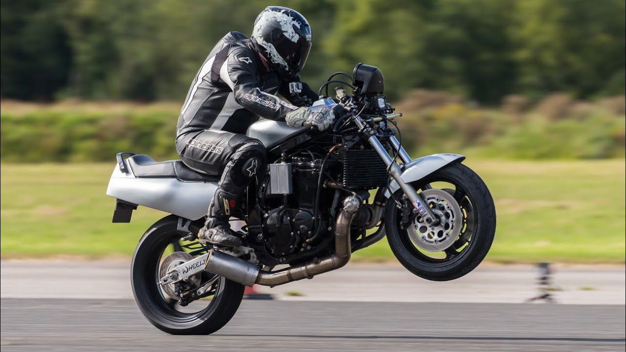 Suzuki Gsxr turbo top speed wheelie flyby