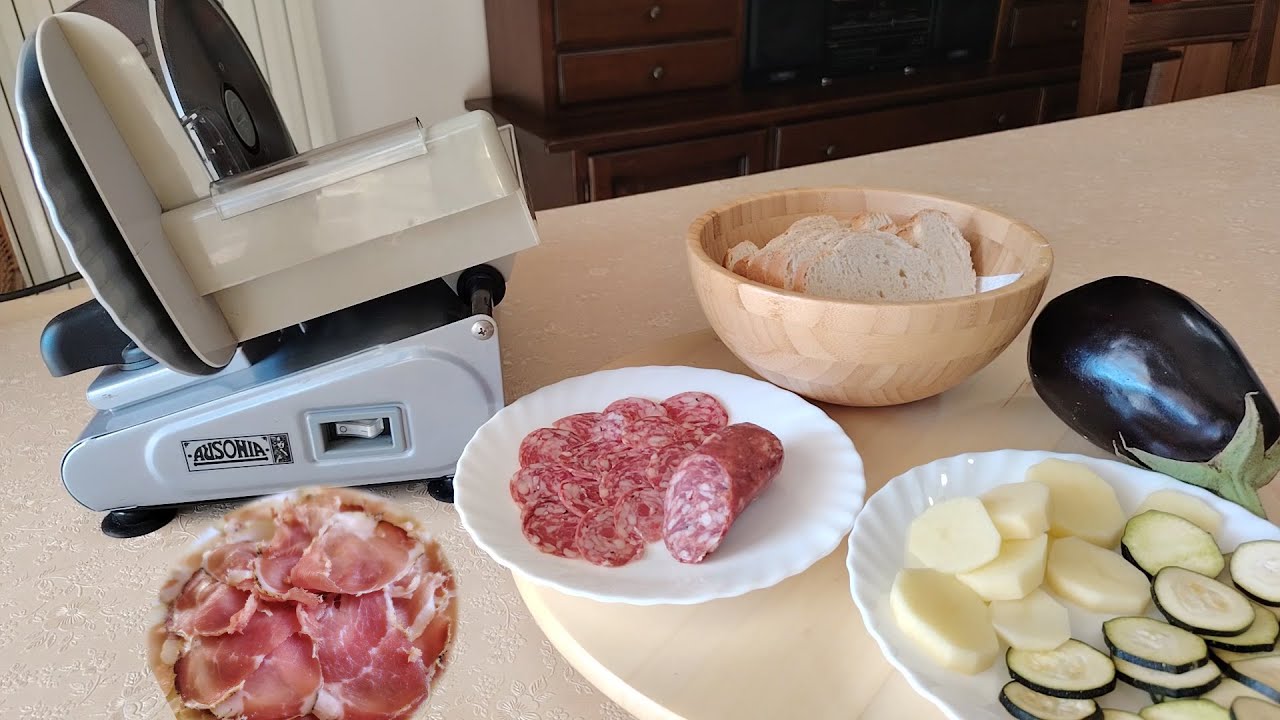 Affettatrice AUSONIA 190 Silver Q 228 100W 230V Affetta salumi, verdure, formaggi, pane da 1 a 15 mm