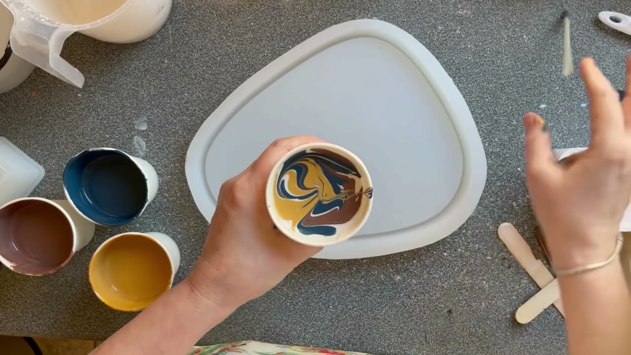 Making Of Trays/Pot with Hydroflow.  Also handy for Jesmonite Makers.