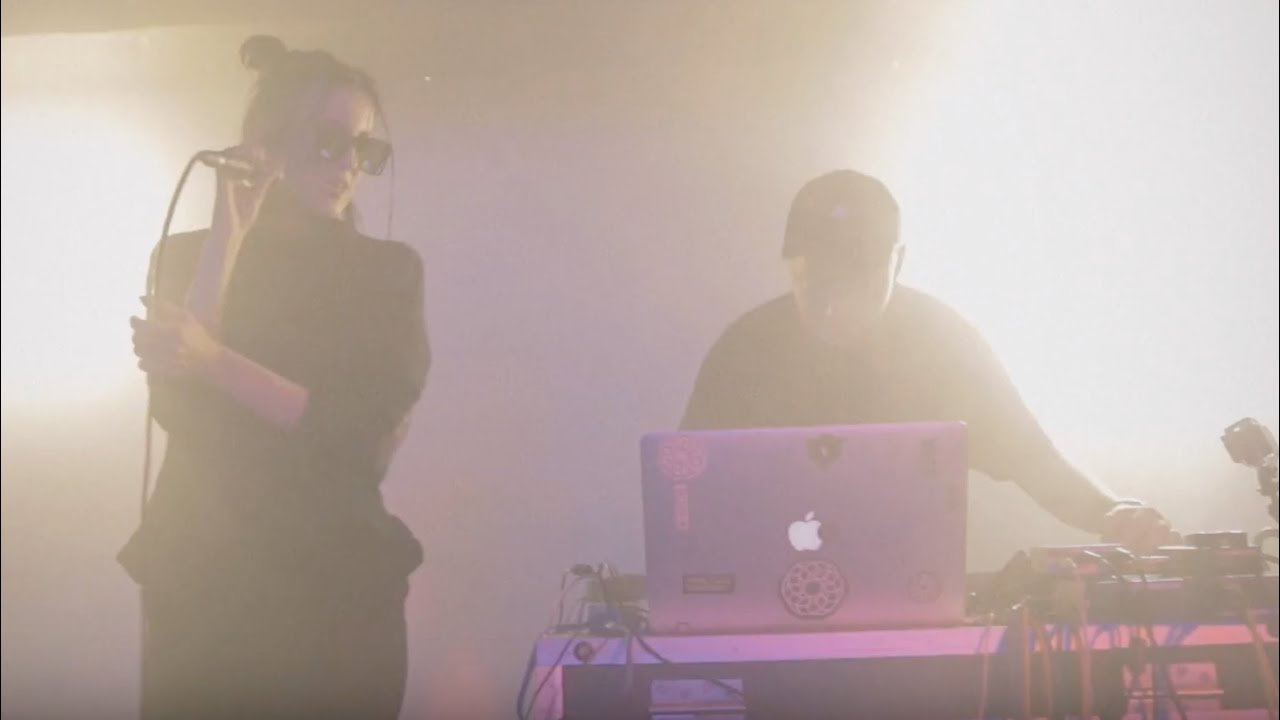 Monotonne (Live at Module)