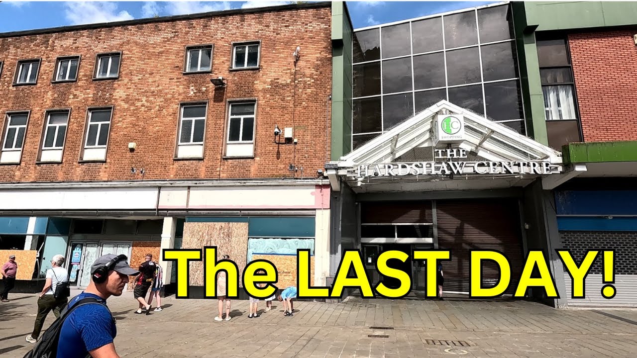 St Helens - The last day of The Hardshaw Centre - 3rd August 2024