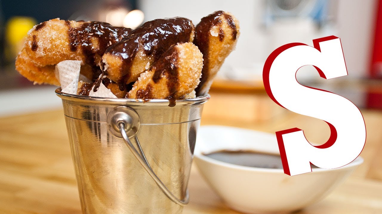 CHURROS WITH CHOCOLATE SAUCE RECIPE | Sorted Food