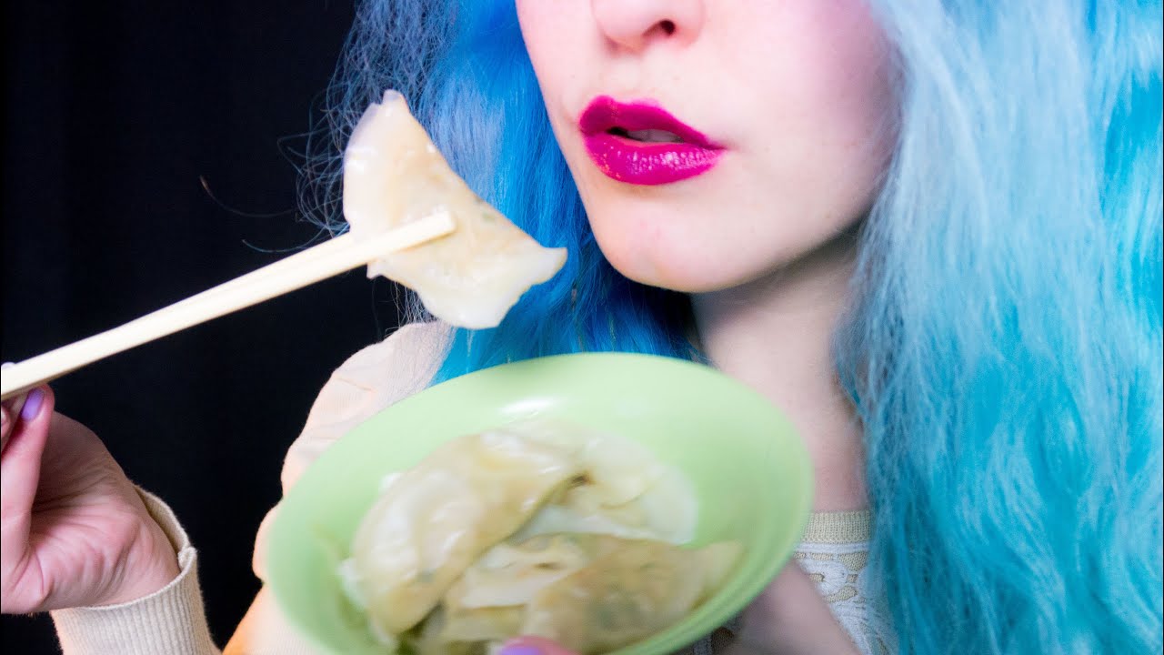 ASMR: Korean GYOZA MANDU ~ Relaxing Eating Sounds [No Talking | Vegan] 😻