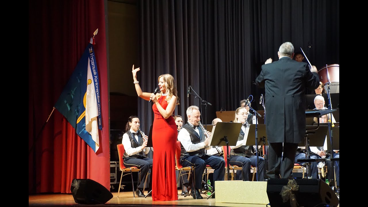 James Bond Medley - Live Sabrina Sauder & Korpsmusik Kapo ZH