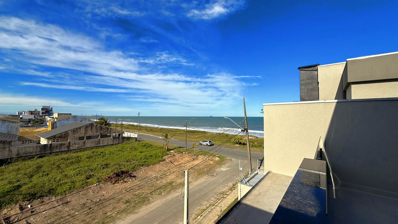 TRIPLEX MODERNO A POUCOS PASSOS DO MAR EM MATINHOS | LITORAL DO PARANÁ 