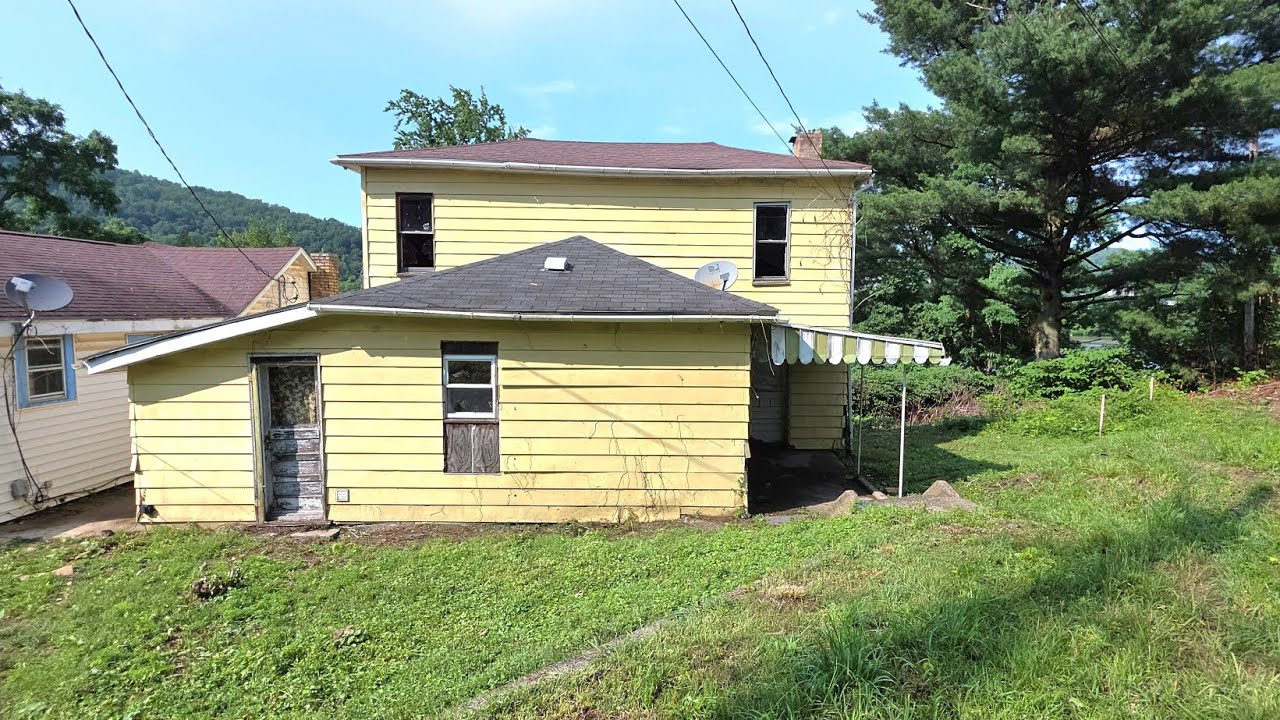 ☆SOLD☆19,995- 90 Truman St Newell WV
