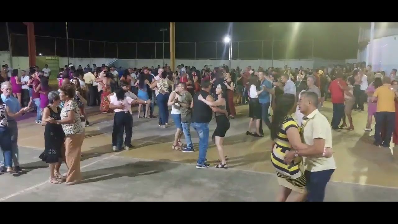 Vamos dança Forro #passossertanejos #Mamonas #roça #vidanaroça #minasgerais #vidareal  #mulherbonita