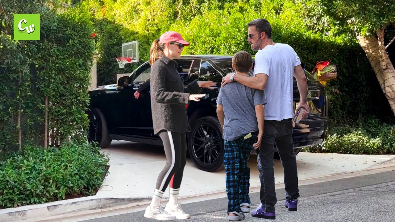 Ben Affleck struggles dating other women due to his closeness with ex- wife Jennifer Garner