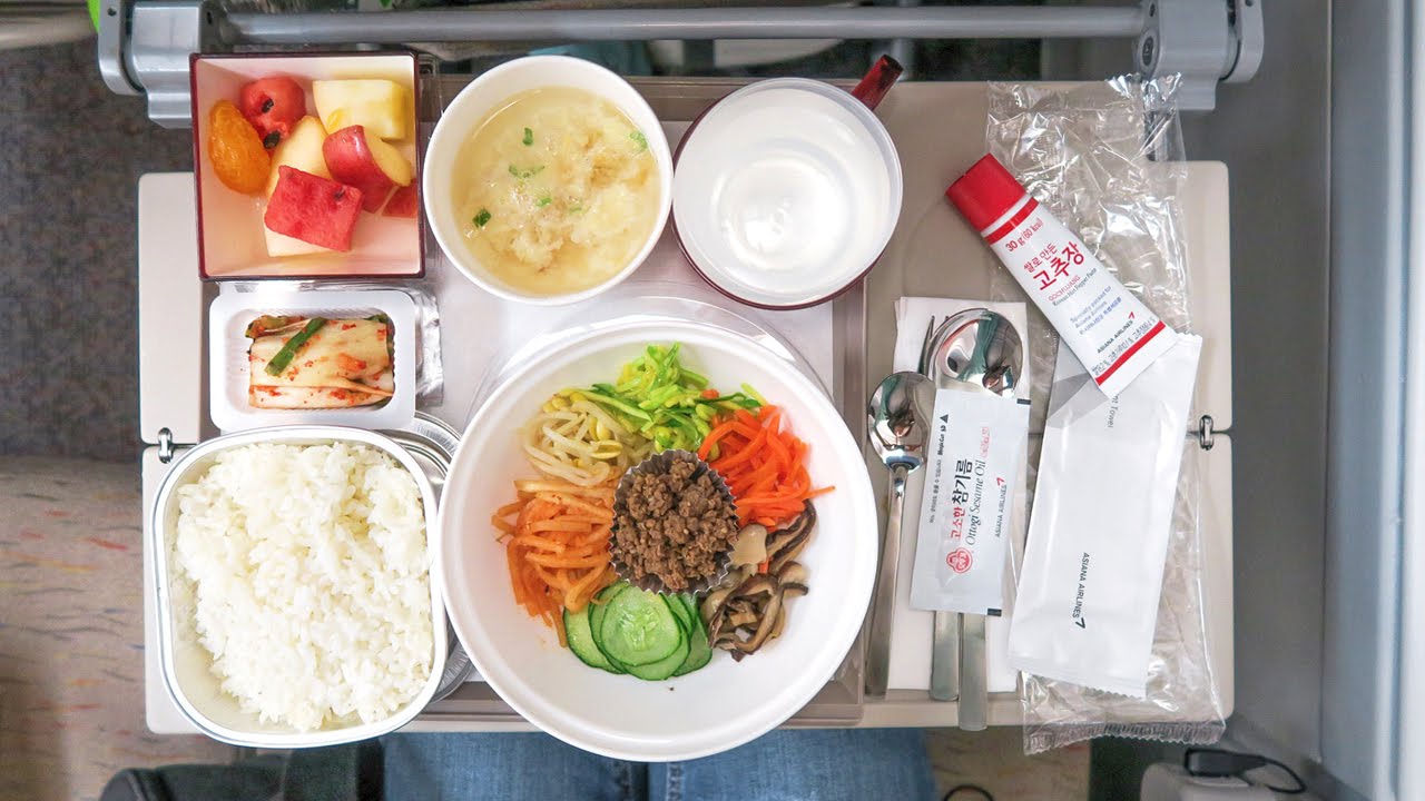Korean Airplane Food ♦ Bibimbap on Asiana Flight OZ741 from Seoul to Bangkok