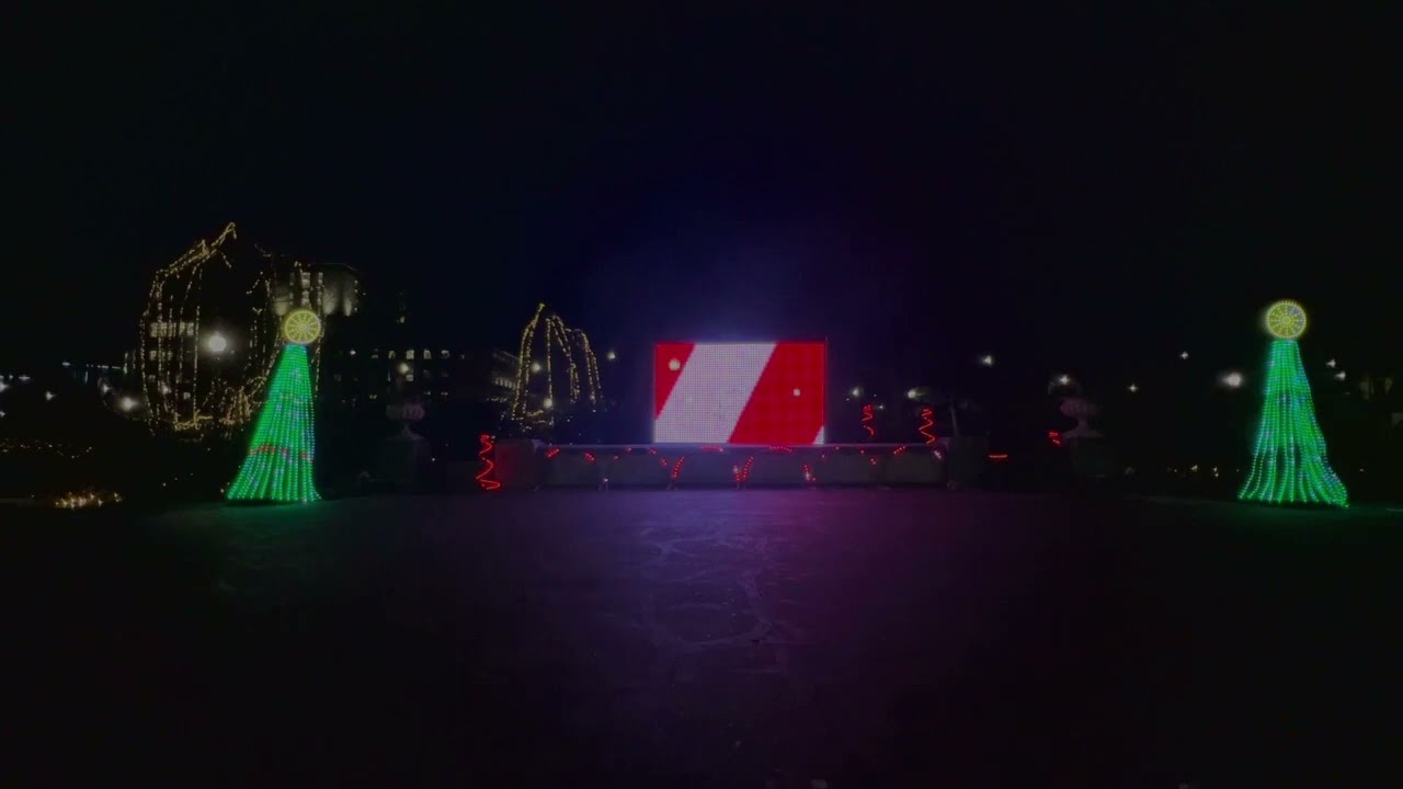 Light Up the Lake 2022 - Holiday Light Show Highlight Reel