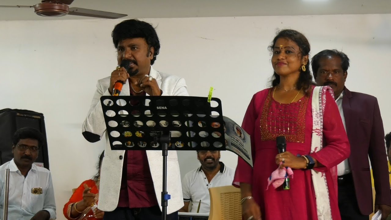 முகேஷ் | முத்துலட்சுமி | ஆடலுடன் பாடலைக் கேட்டு ரசிப்பது | Aadaludan padalai song 