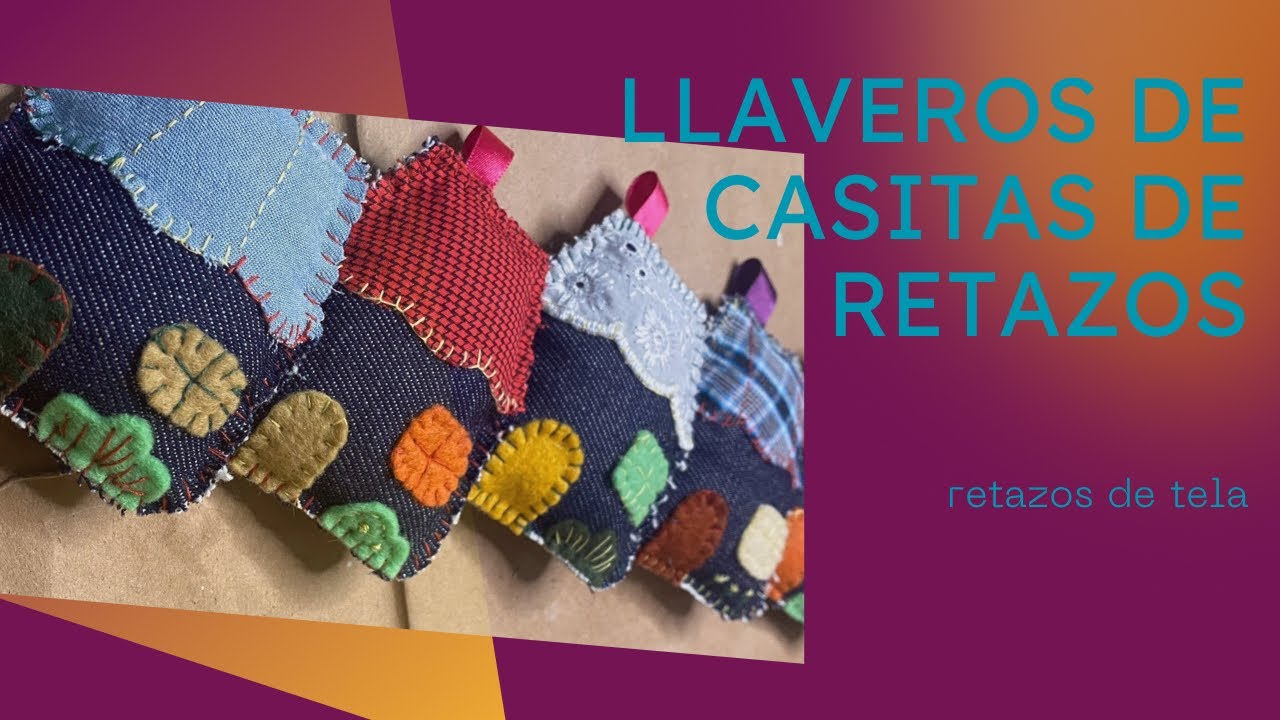 Llavero de casita con retazos de tela.