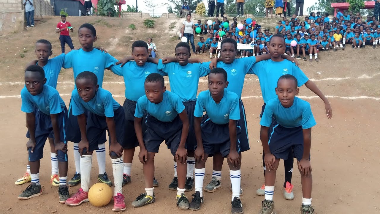 Ni iki kidasanzwe ababyeyi bakurikiye muri Ecole de Saint Salomon kiri gutuma bajyanayo abana babo?