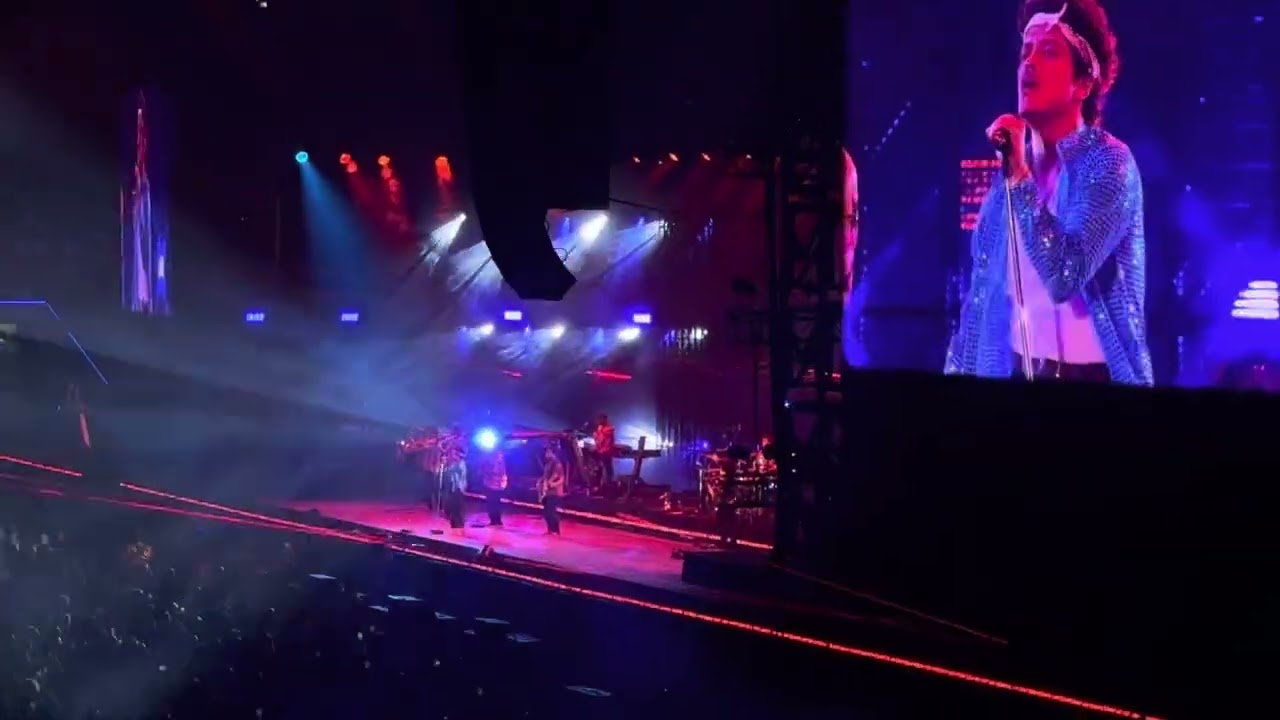 Moonshine LIVE - Bruno Mars @ Allianz Stadium Sydney 2022-10-15