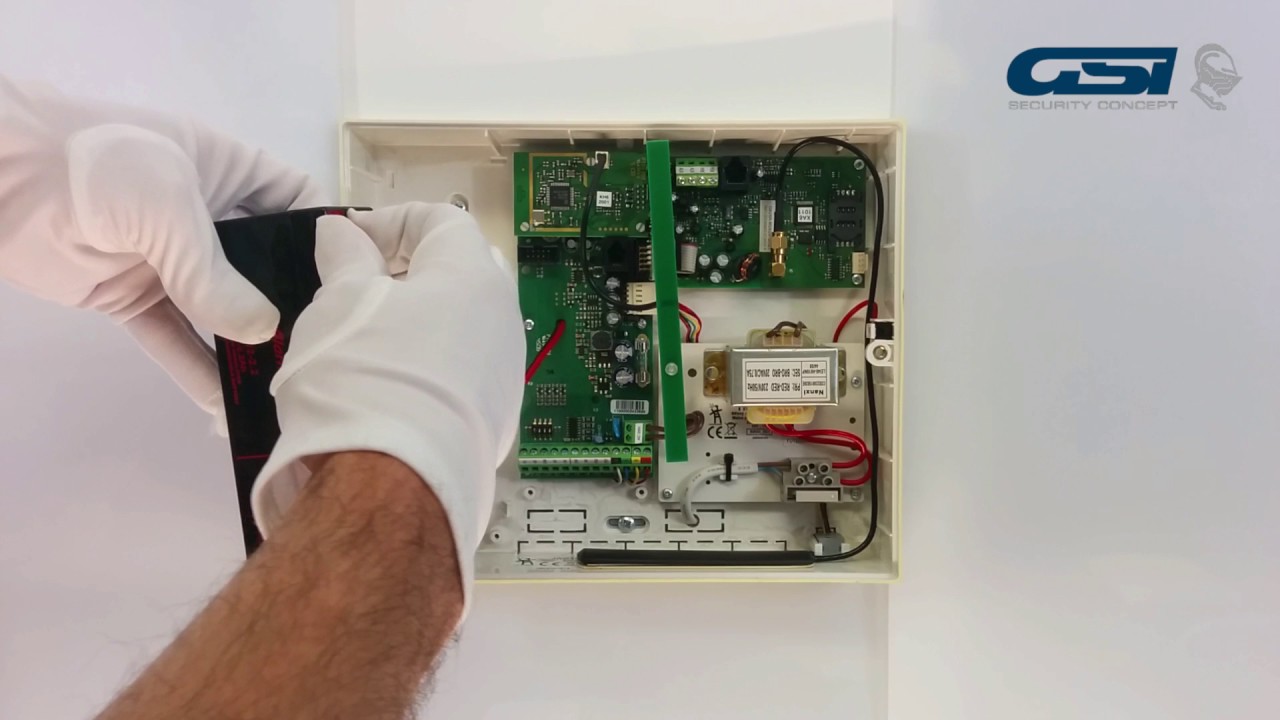 Changer la batterie d'une centrale Jablotron OASIS JA-80