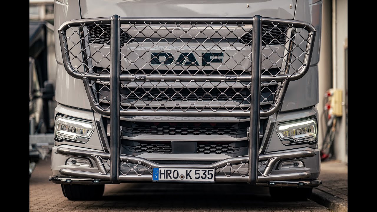 Schwarzchrom: DAF XG+ mit Jumbo SpectraChrom Schwarz