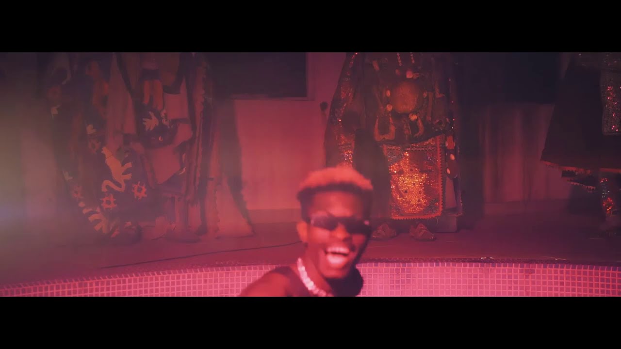 BOBO Wê - La Rue (Gangan-Trap) Clip officiel