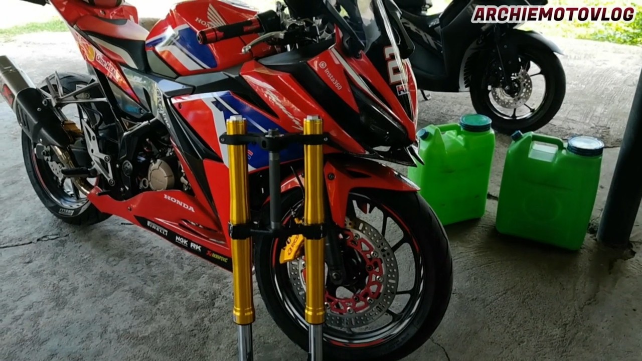 HONDA CBR150R V3 INVERTED FORKS CONVERTION