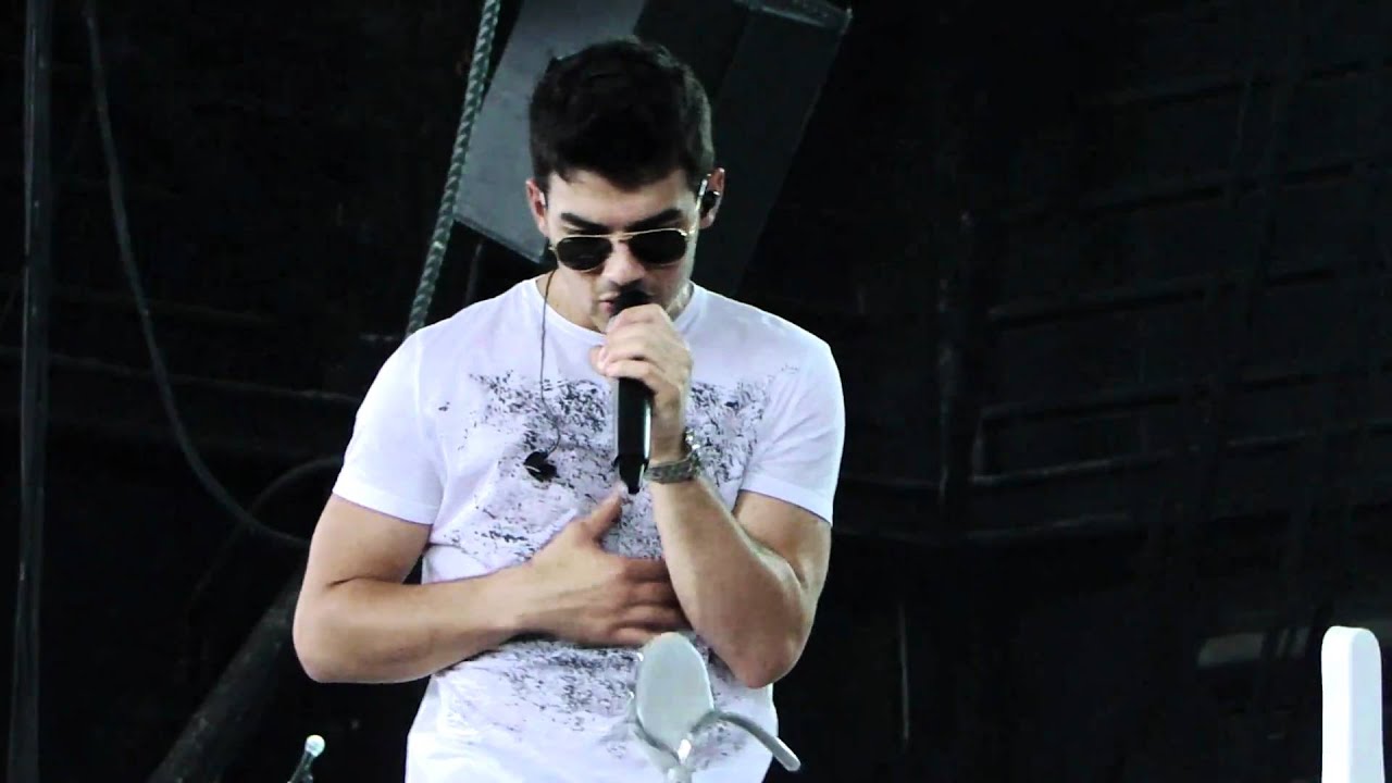 Jonas Brothers - Video Girl - Soundcheck - Tampa - 9/8/10