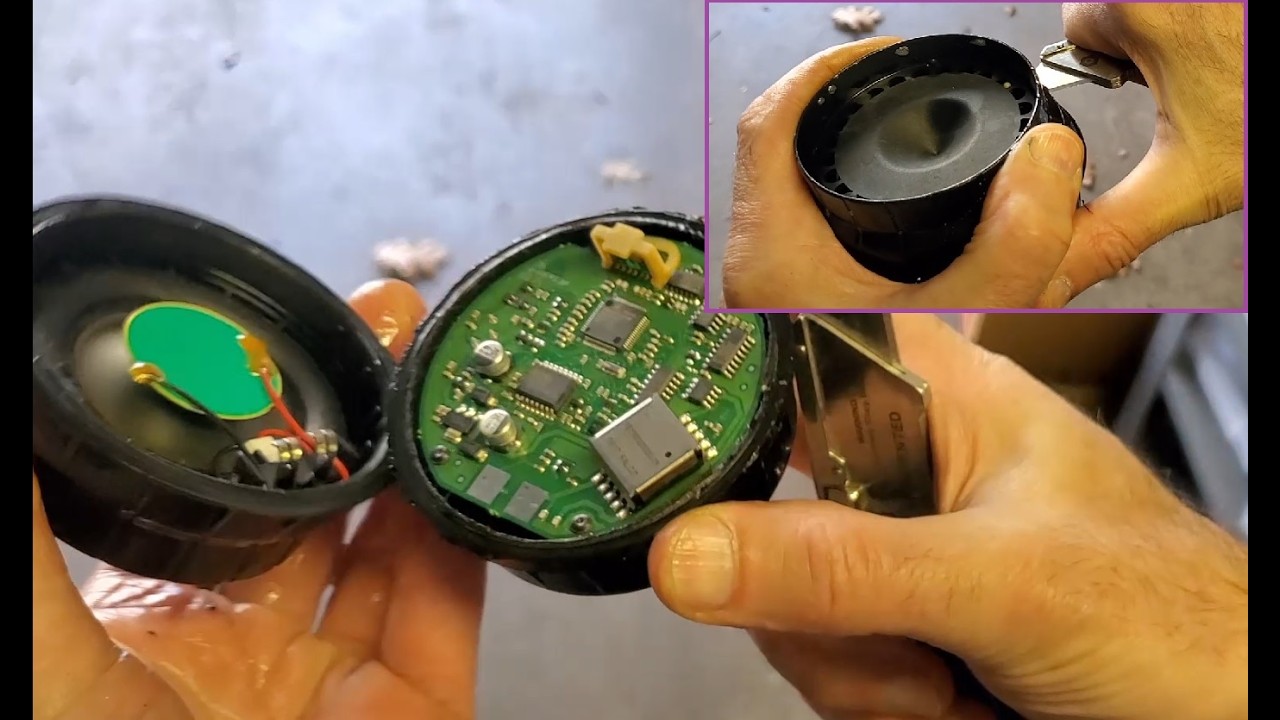 BMW X5 E70: Fault code 9D12, siren battery replacement