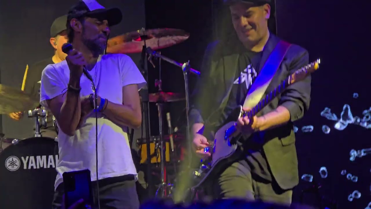 Bohemia Suburbana - Siento que me voy (En vivo presentación Fiel a la Miel 2025)